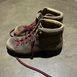 Vintage 80s Vasque Brown Leather Chukka Hiking Boots 6